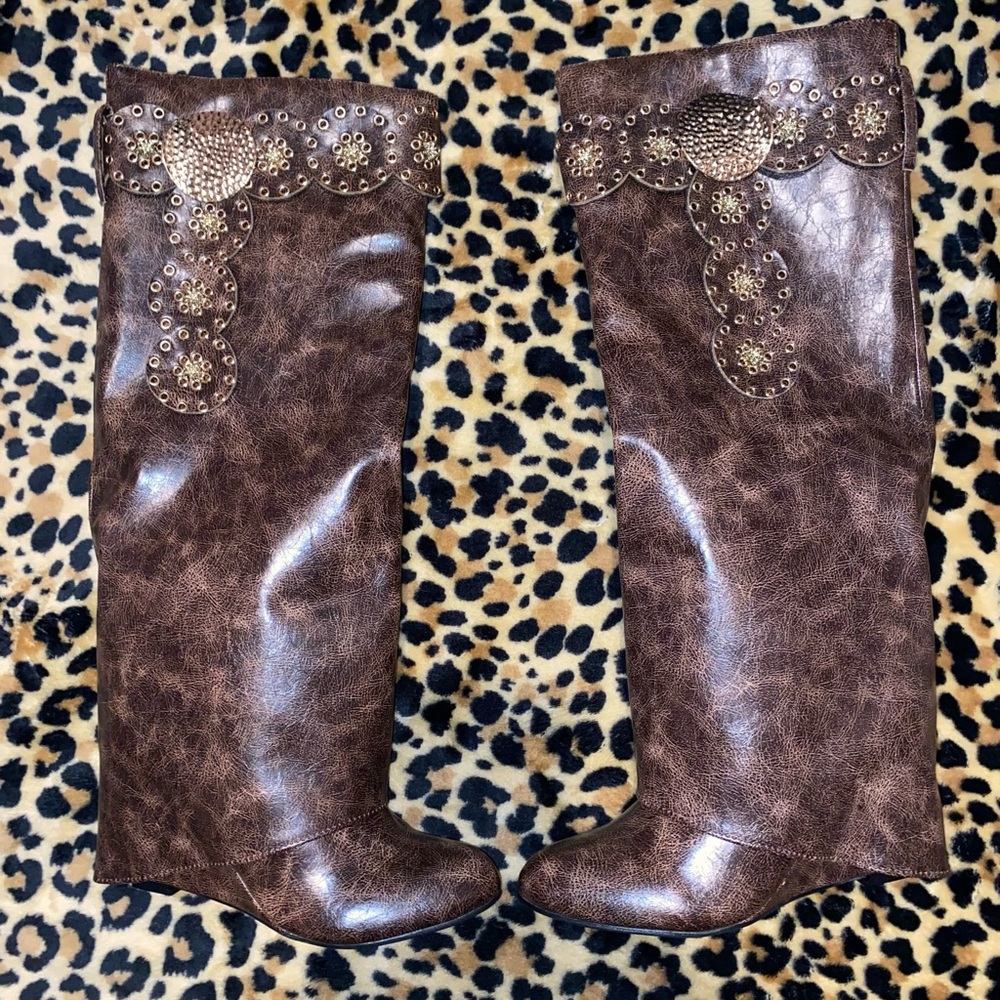 On Tour Hardware Overlay Boots #kneehighboots